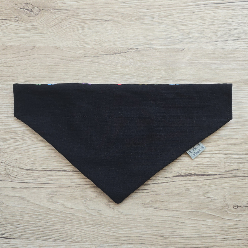 Halstuch Schwarz mit bunten Pfötchen Regenbogen