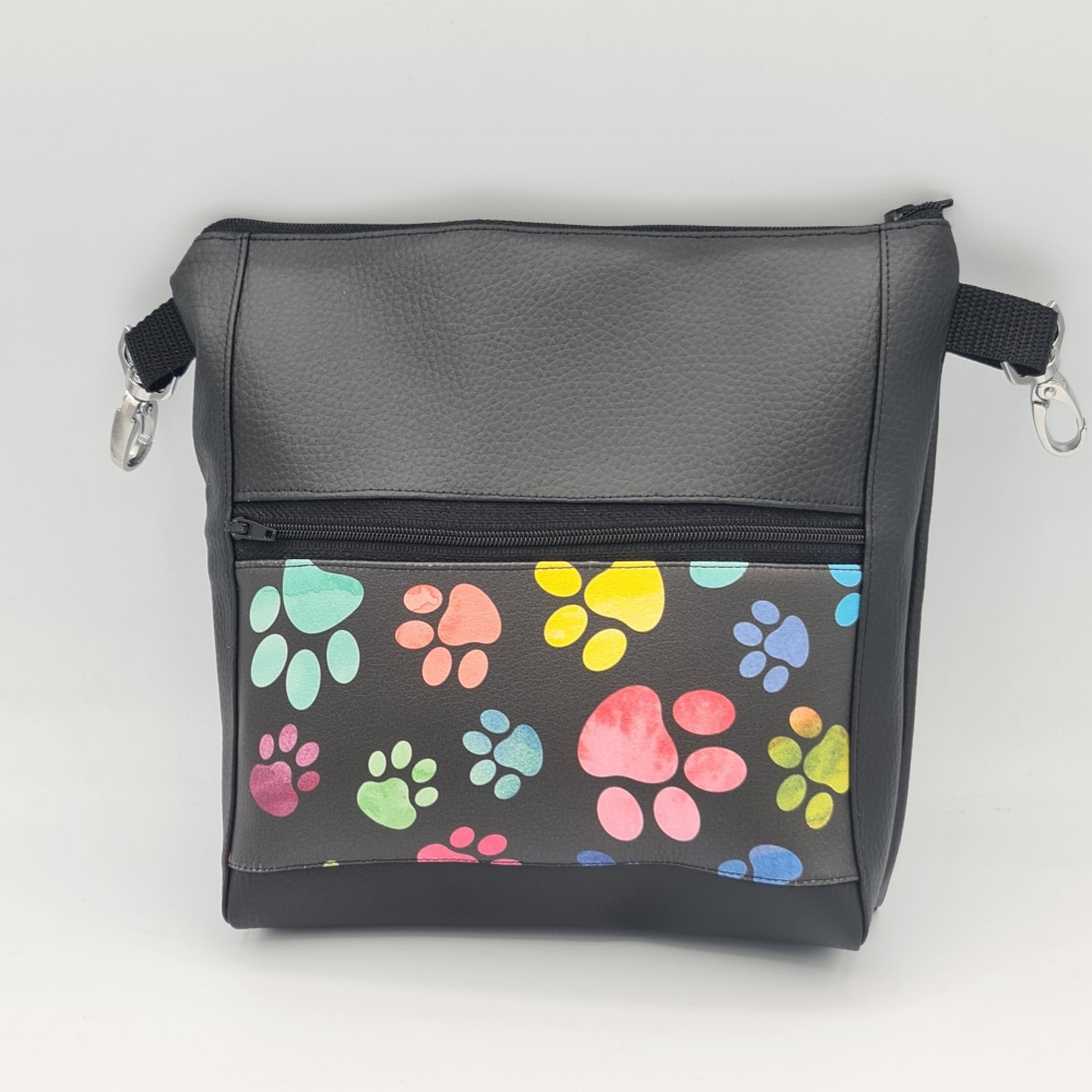 Gassitasche / Cross Bag / Hip Bag schwarz mit Pfötchen