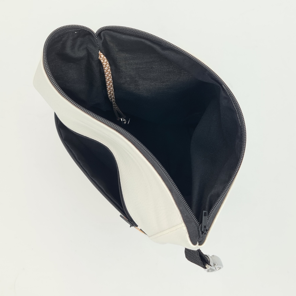 Gassitasche / Cross Bag / Hip Bag weiß mit Hunden