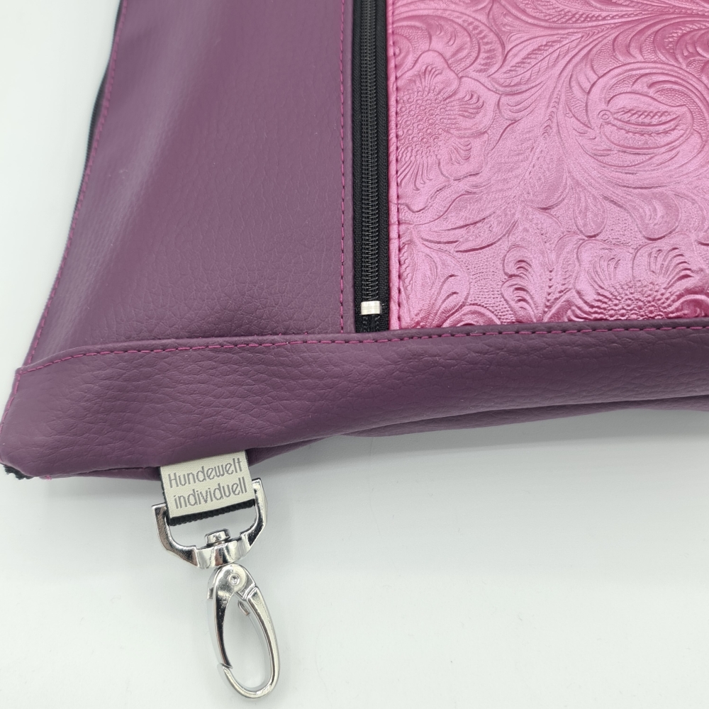 Gassitasche / Cross Bag / Hip Bag, augergine / himbeerfarbene Blütenranken